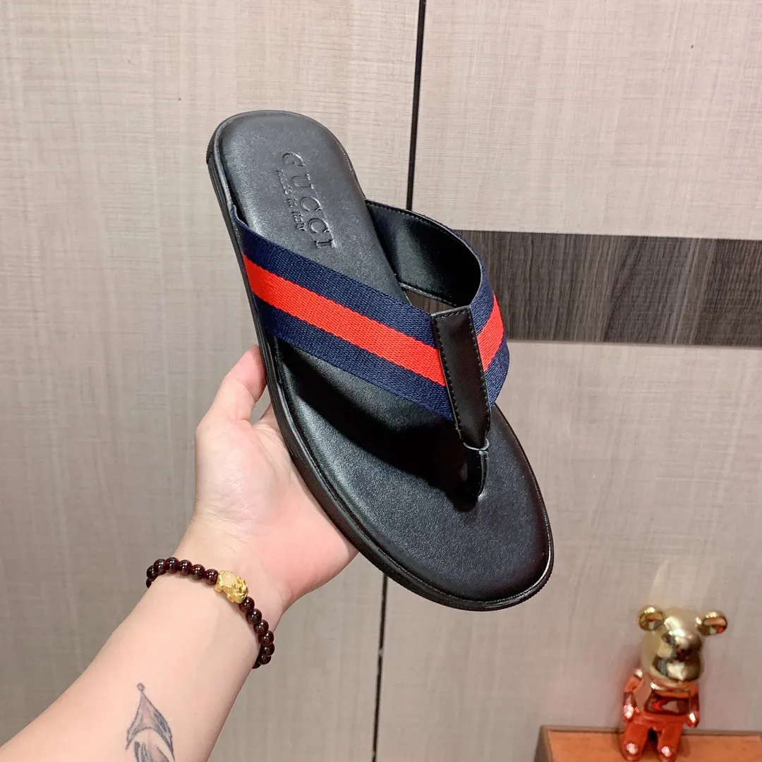 Slippers: New model: Factory price: 220💰💰🎩🎩🔥🔥《 Gucci* 》Series of slippers top purchasing agent🔍🔍Sold simultaneously for men, original Italian imported webbing made of selected cowhide, exquisite workmanship,), sole: (super comfortable) original factory special sole, ⚠️exclusive double-layer movable molded sole super comfortable⚠️, real shot🎬the real thing is more beautiful🔍🔍266 regular code 38-45
